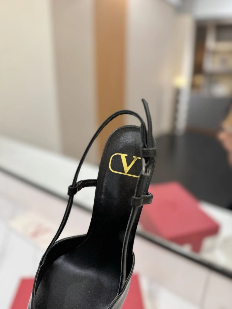 Minimalist Vxlxntino Sandals 229392