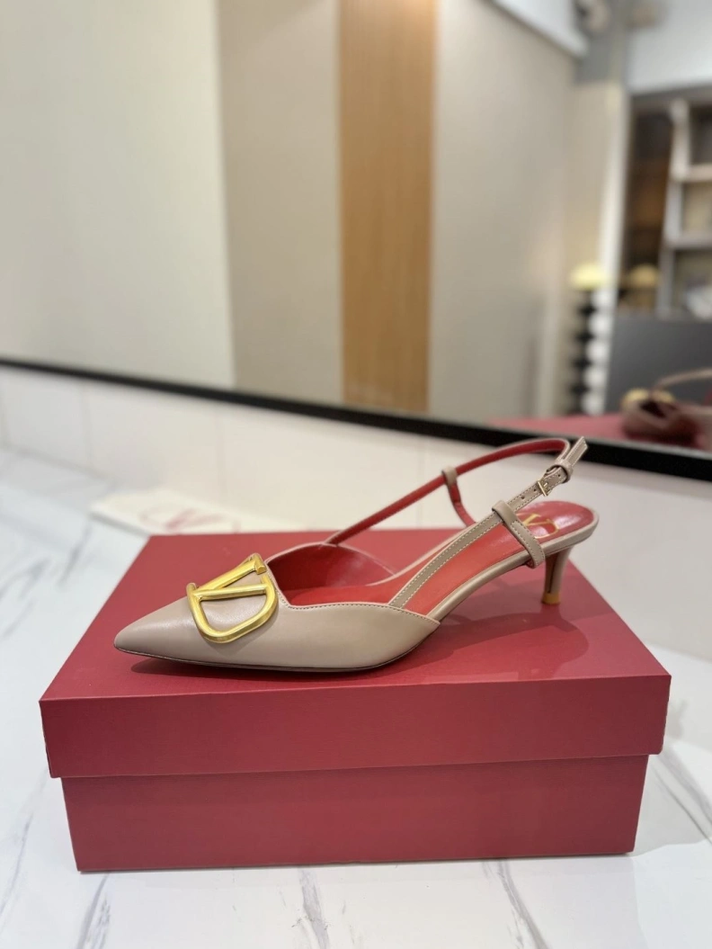 Trendy Vxlxntino Sandals 229394