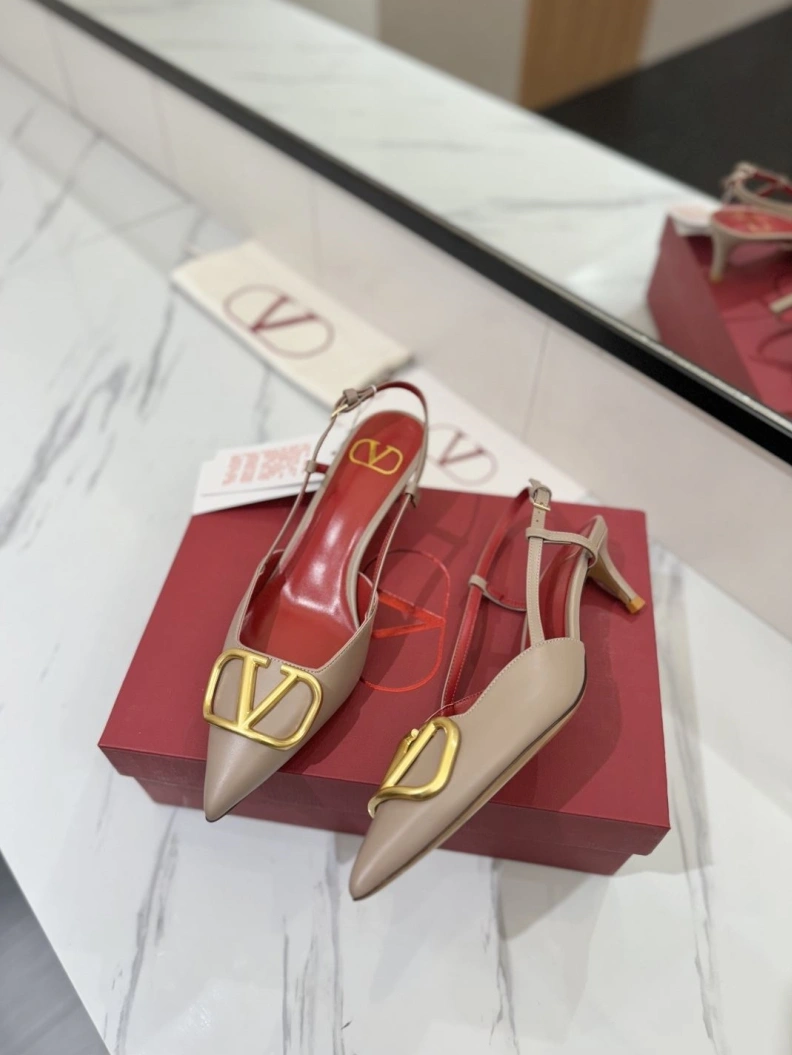 Trendy Vxlxntino Sandals 229394