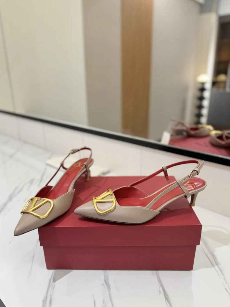 Trendy Vxlxntino Sandals 229394