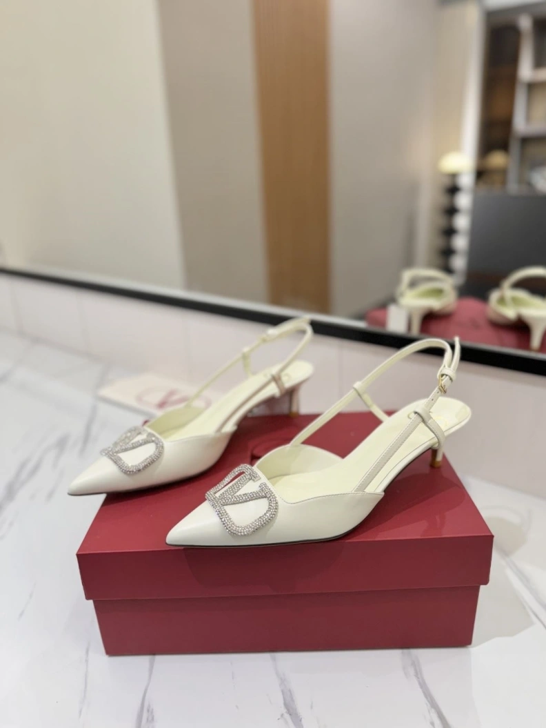 Practical Vxlxntino Sandals 229370