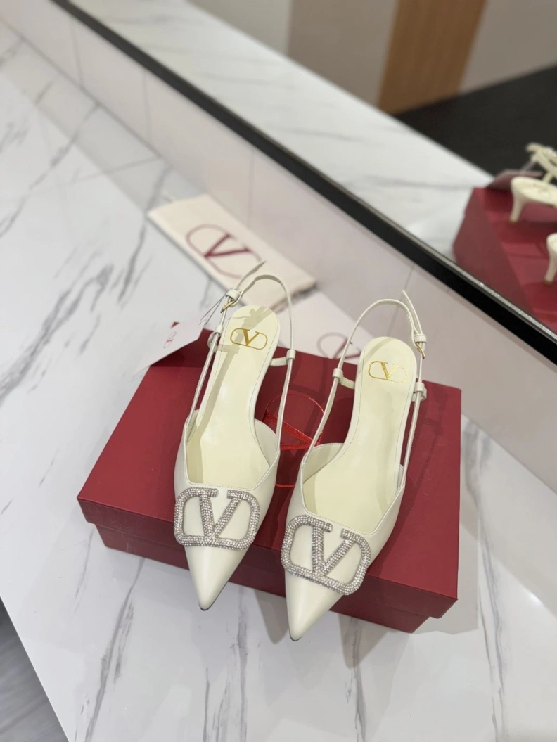 Practical Vxlxntino Sandals 229370