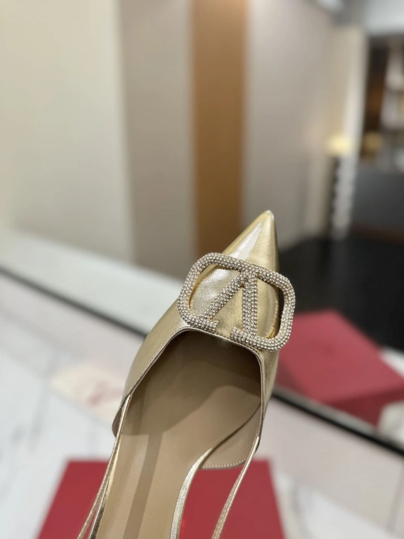 ModernLook Vxlxntino Sandals 229361