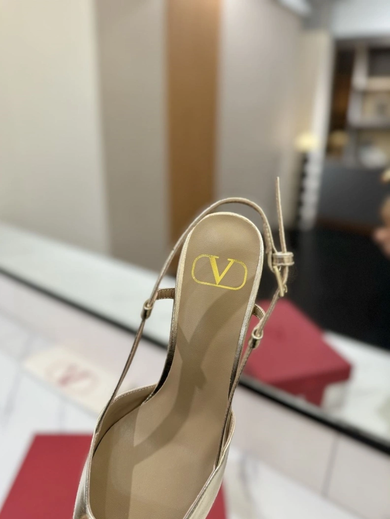 ModernLook Vxlxntino Sandals 229361