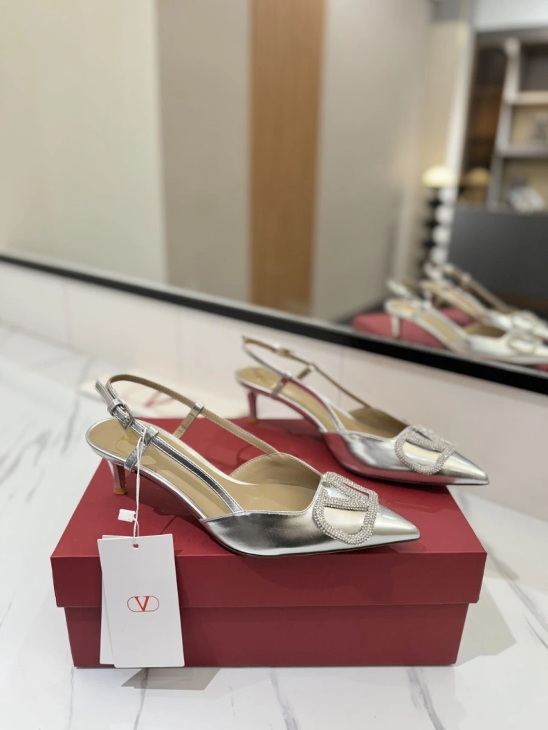 AllSeason Vxlxntino Sandals 229355