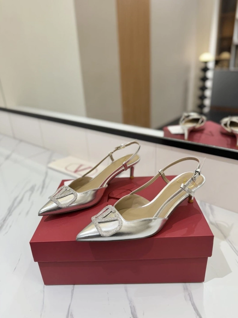 AllSeason Vxlxntino Sandals 229355