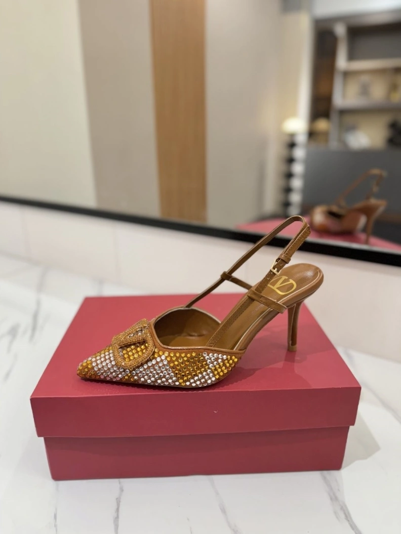 Vibrant Vxlxntino Sandals 229377