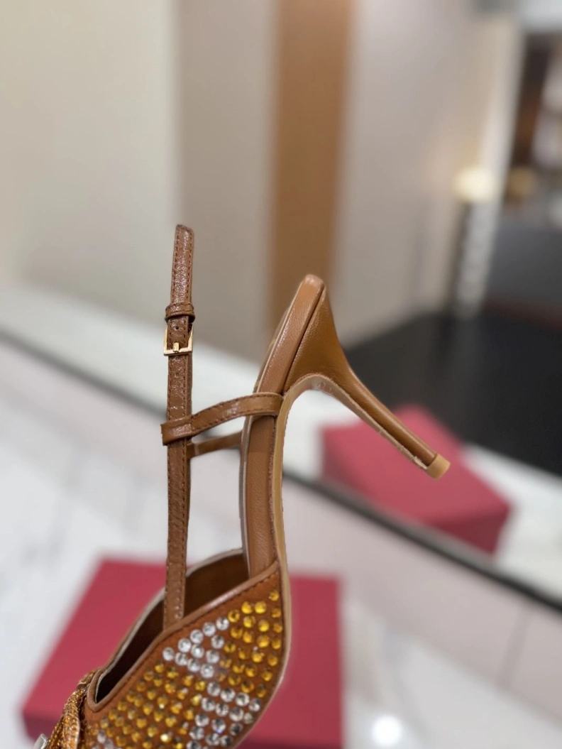Vibrant Vxlxntino Sandals 229377