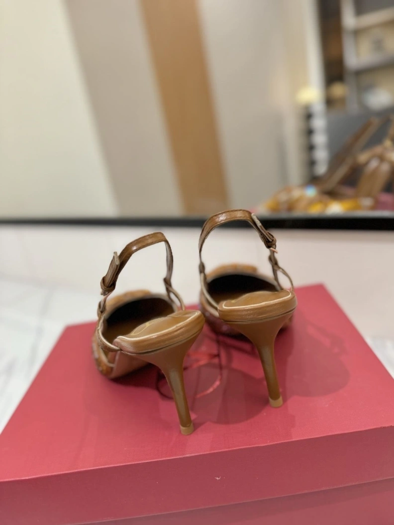 Vibrant Vxlxntino Sandals 229377