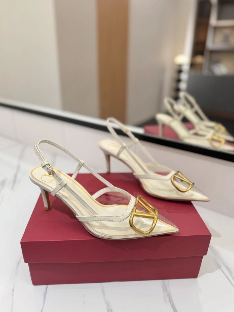 Comfortable Vxlxntino Sandals 229354