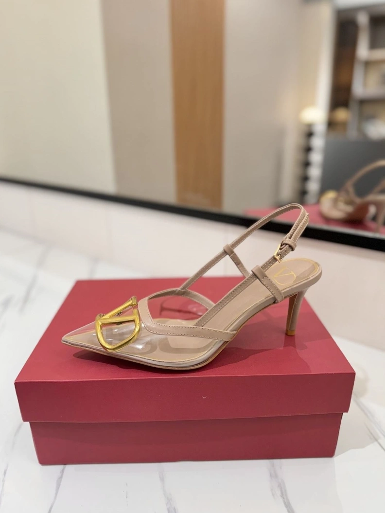 Elegant Vxlxntino Sandals 229358