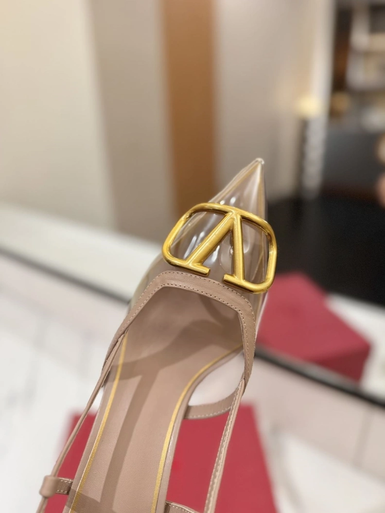 Elegant Vxlxntino Sandals 229358