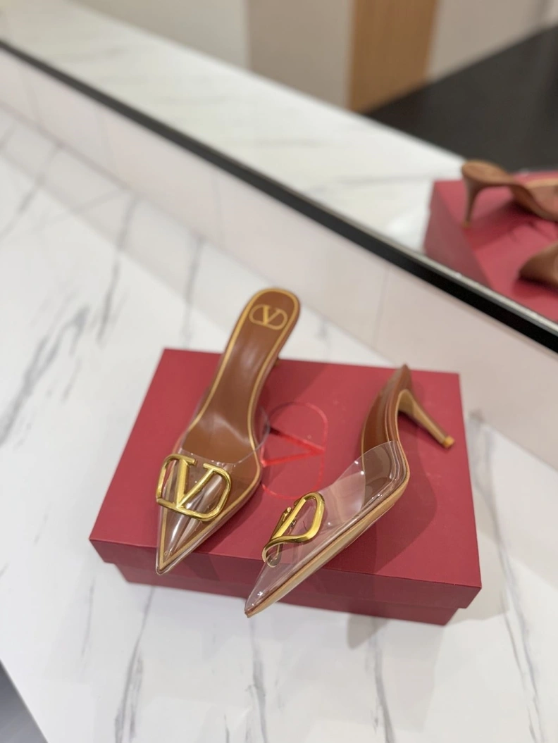 Bold Vxlxntino Sandals 229348