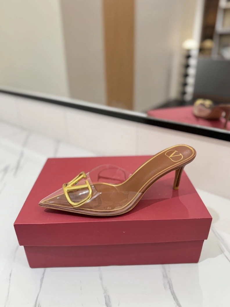 Bold Vxlxntino Sandals 229348