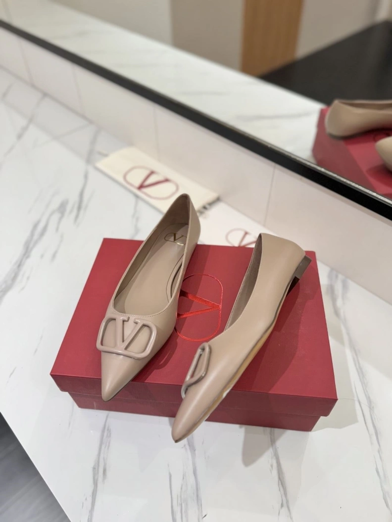 Trendsetting Vxlxntino flat shoes 229564