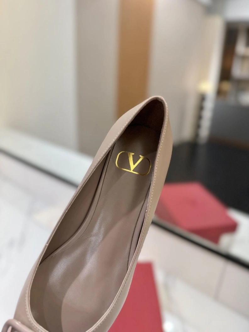 Trendsetting Vxlxntino flat shoes 229564