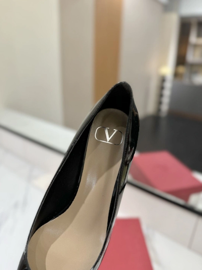 Durable Vxlxntino High Heels 229486