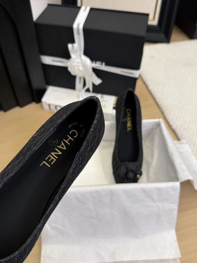 Stylish Chxnxl Flat Shoes 119364