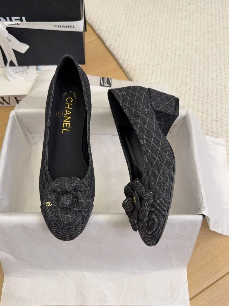 Classic Chxnxl Flat Shoes 119343