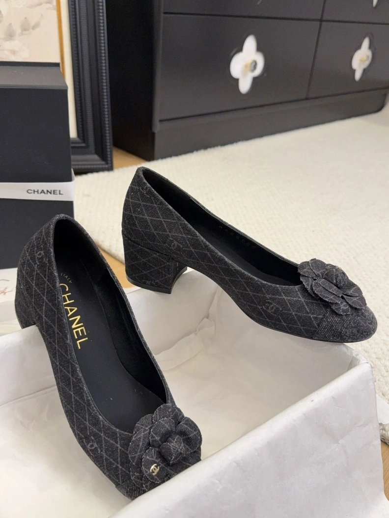 Classic Chxnxl Flat Shoes 119343