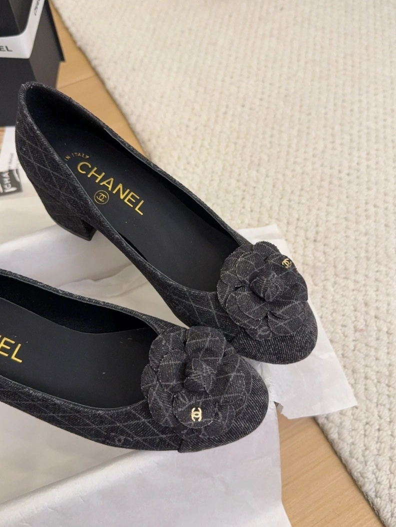 Classic Chxnxl Flat Shoes 119343