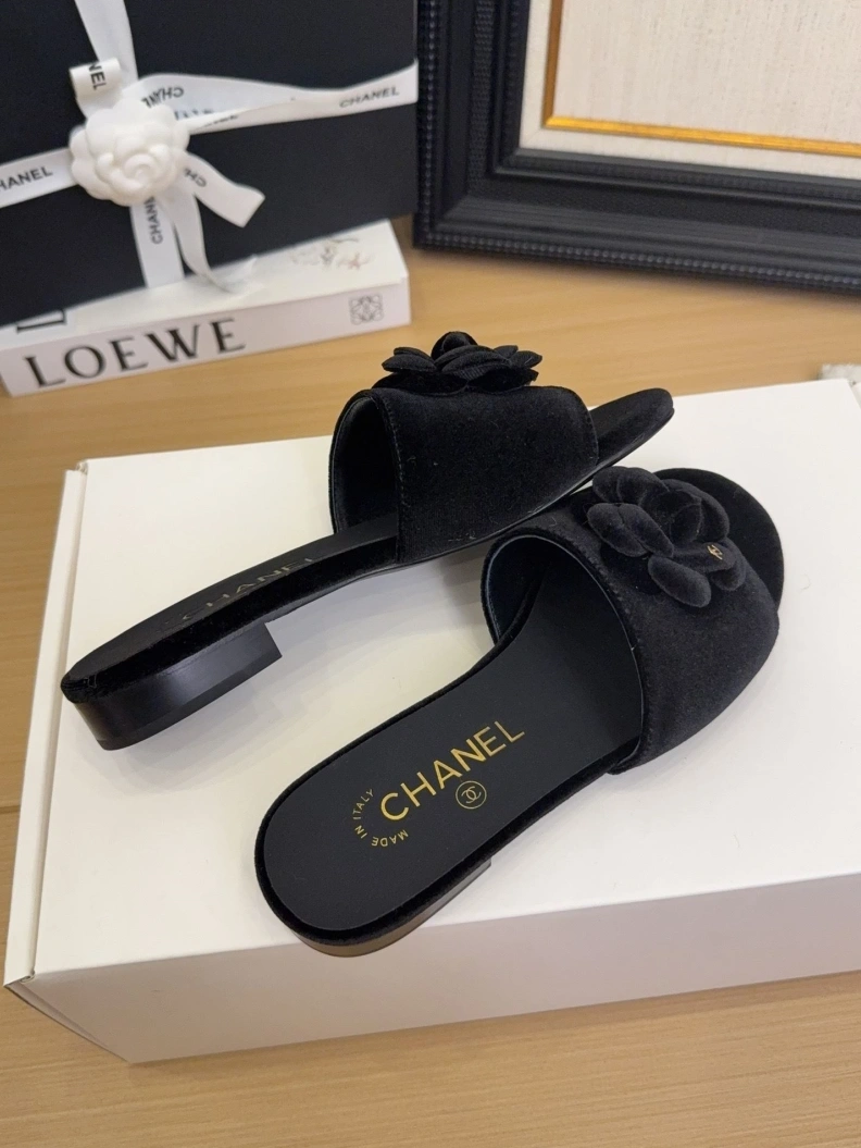 StreetReady Chxnxl Slippers 118799
