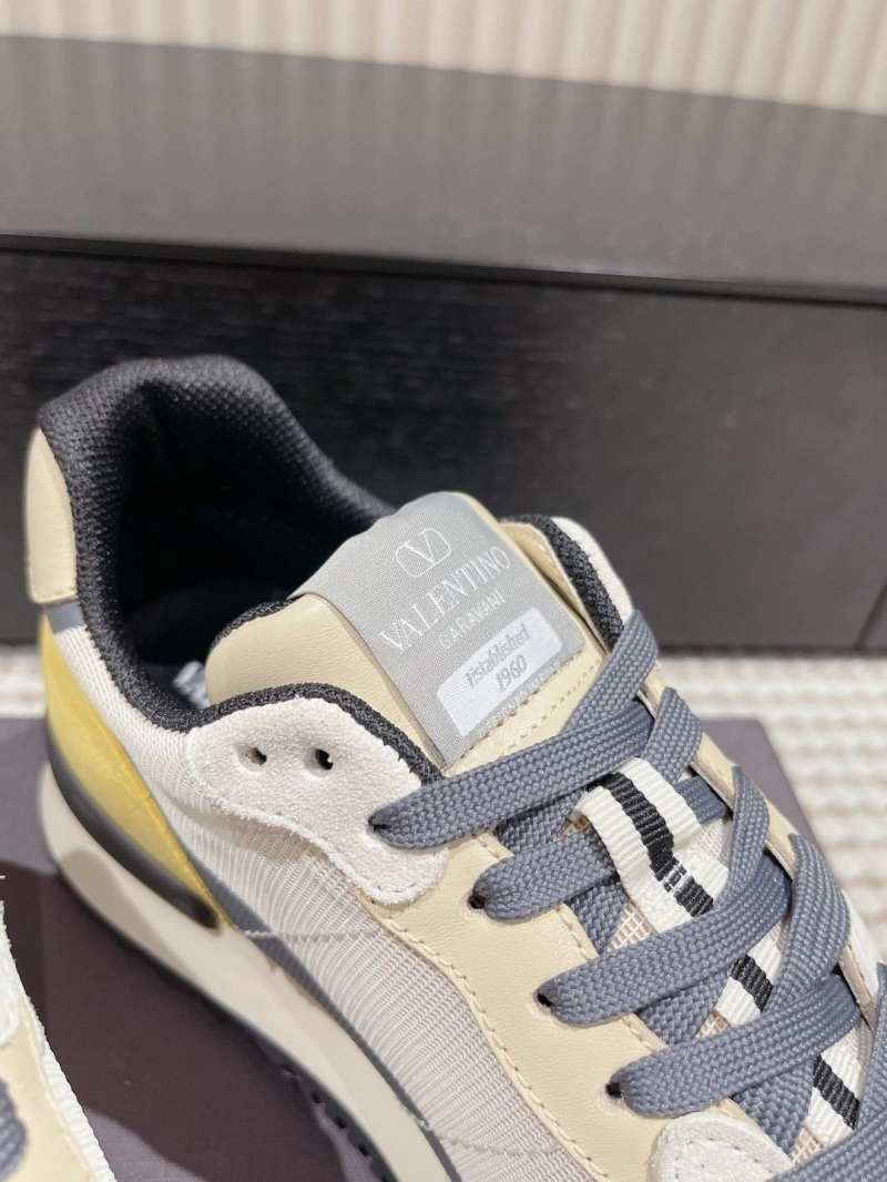 UrbanStyle Vxlxntino Casual Shoes 231514