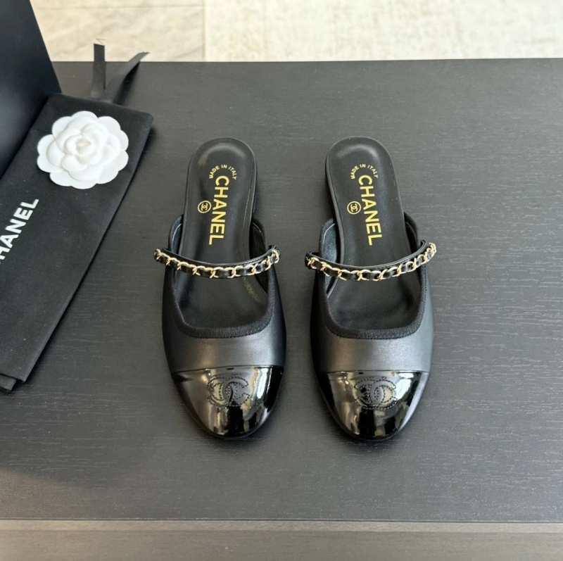Cozy Chxnxl Slippers 129913