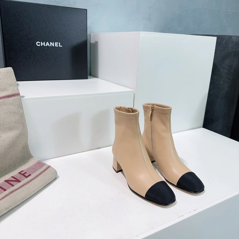 Elegant Chxnxl Boots 130276