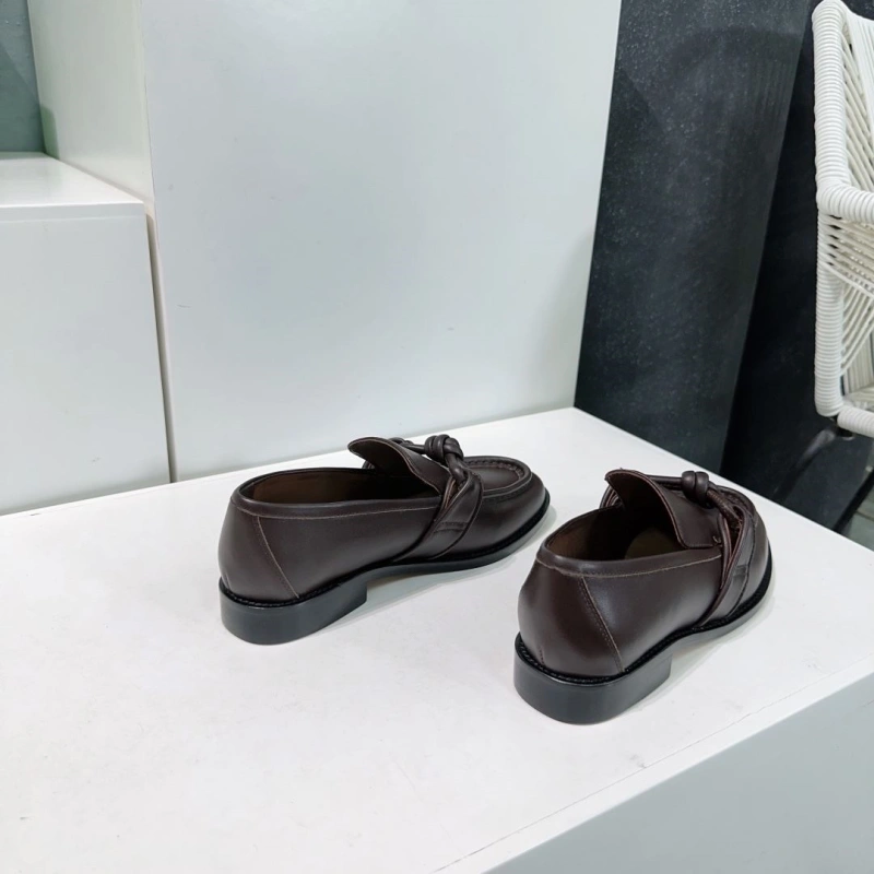 Timeless Bxttxga Vxnxta Leather Shoes 113188