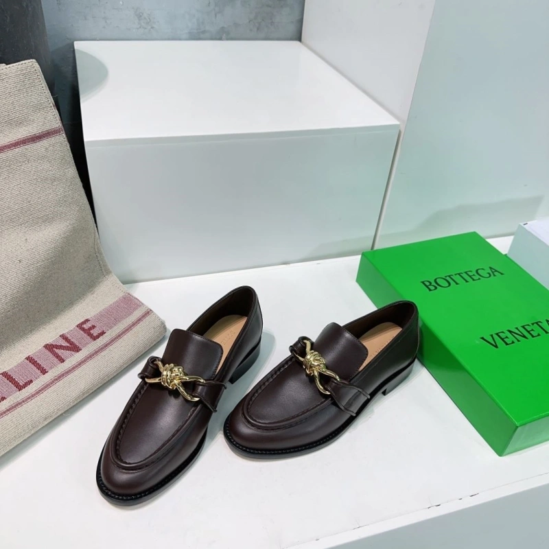 Refined Bxttxga Vxnxta Leather Shoes 113181