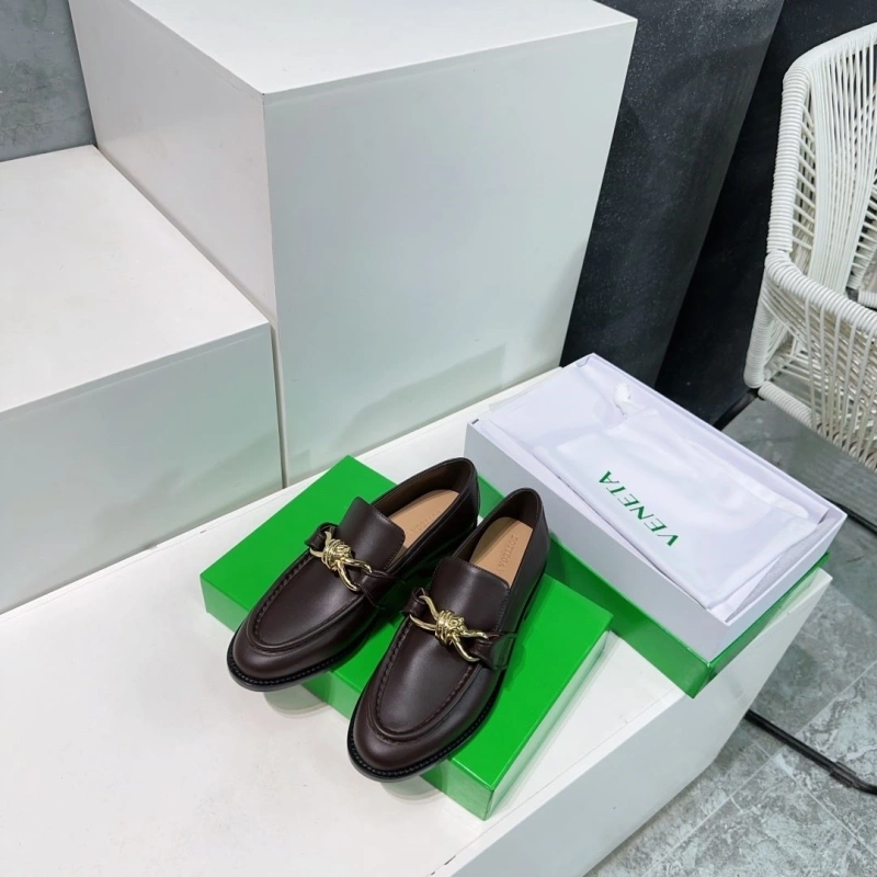 Refined Bxttxga Vxnxta Leather Shoes 113181