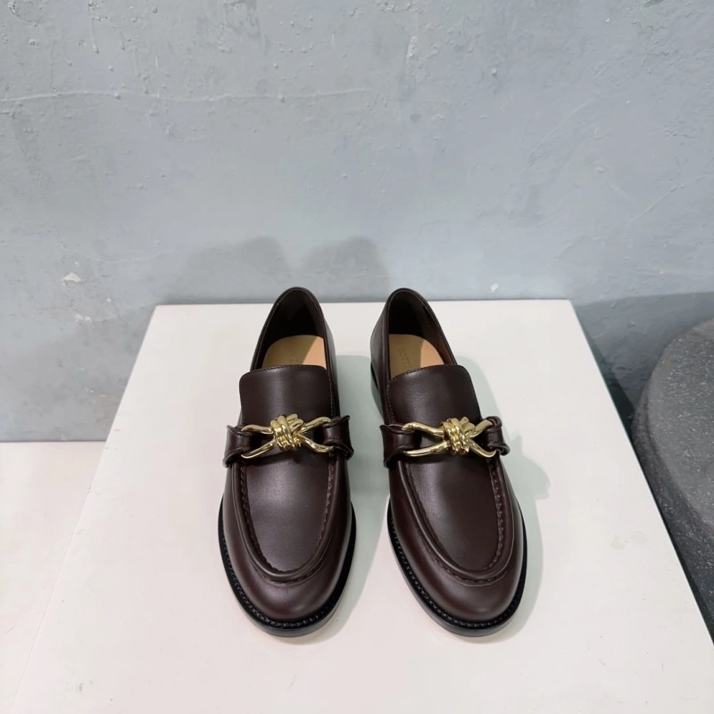 Refined Bxttxga Vxnxta Leather Shoes 113181