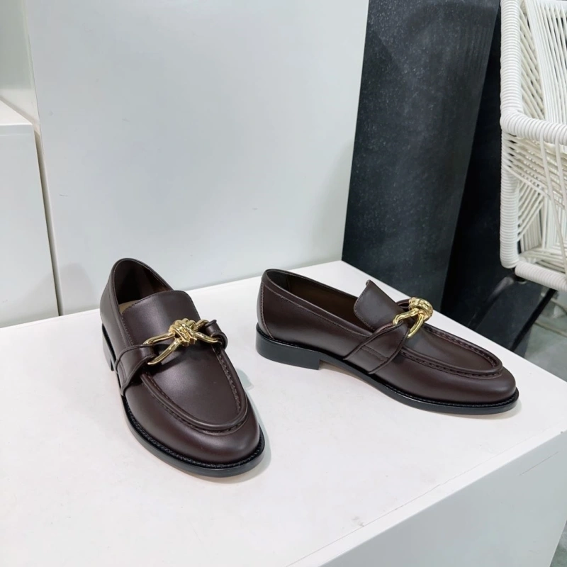 Refined Bxttxga Vxnxta Leather Shoes 113181