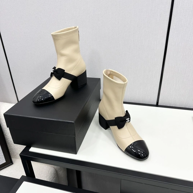 Classic Chxnxl Boots 130219