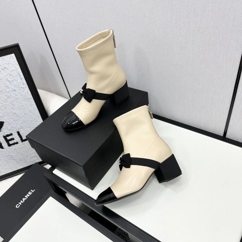 Classic Chxnxl Boots 130219