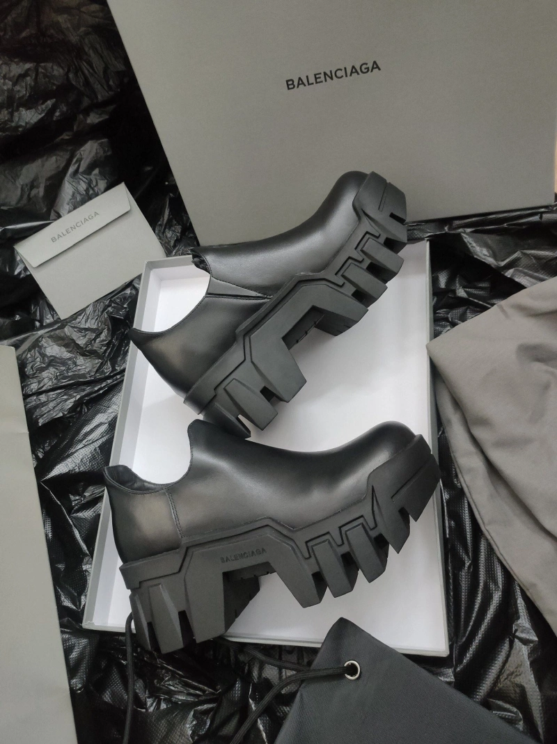 Comfortable Bxlxnciaga Boots 109894