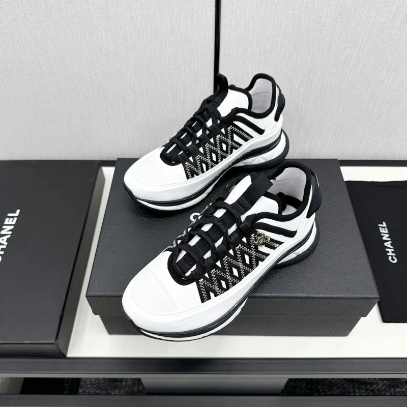Elegant Chxnxl Sneakers 129847