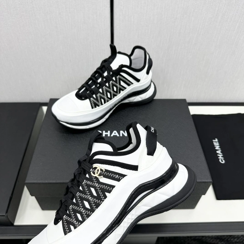 Elegant Chxnxl Sneakers 129847