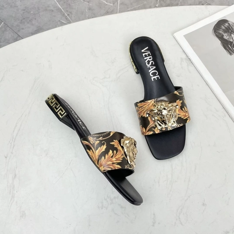 Versatile Gxvxnchy Slippers 153930