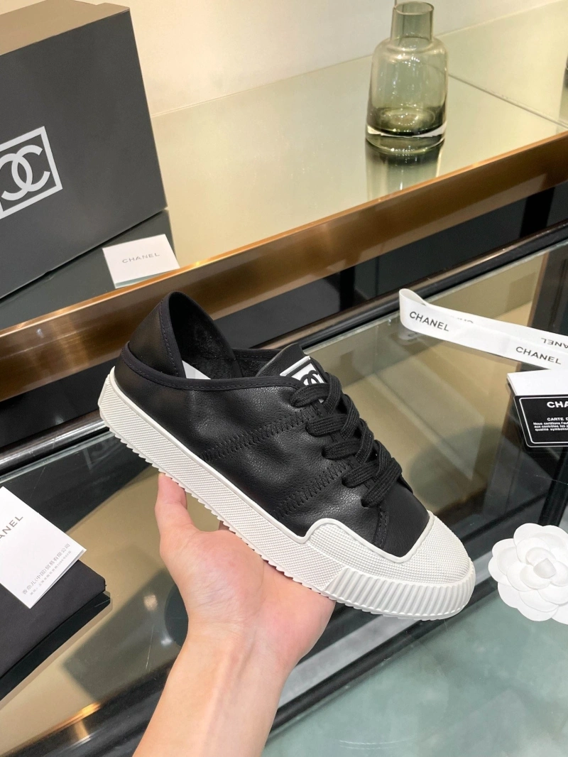 Durable Chxnxl Sneakers 129836