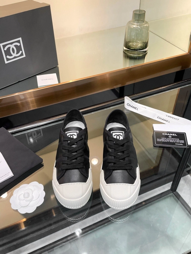 Durable Chxnxl Sneakers 129836