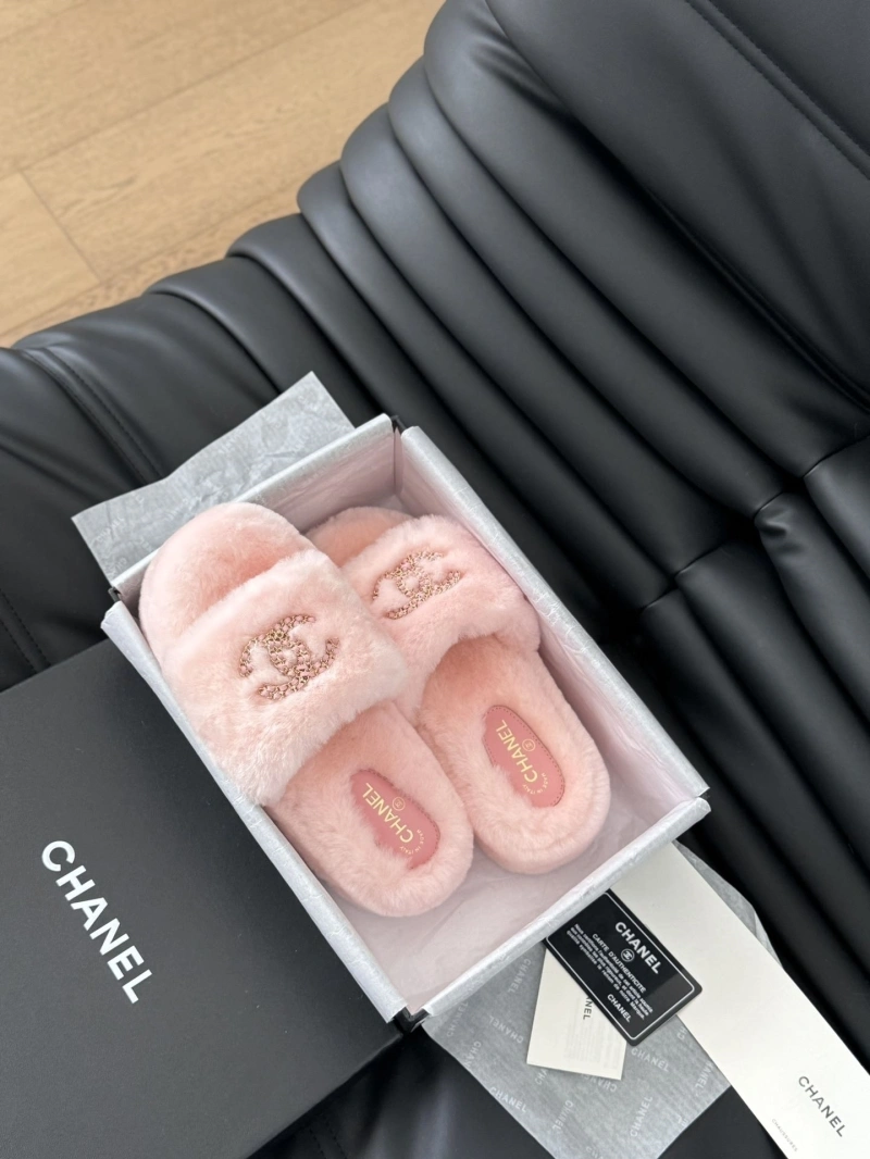 Classic Chxnxl Slippers 129888
