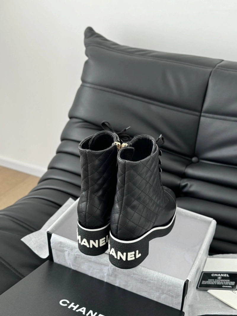 Efficient Chxnxl Boots 130207