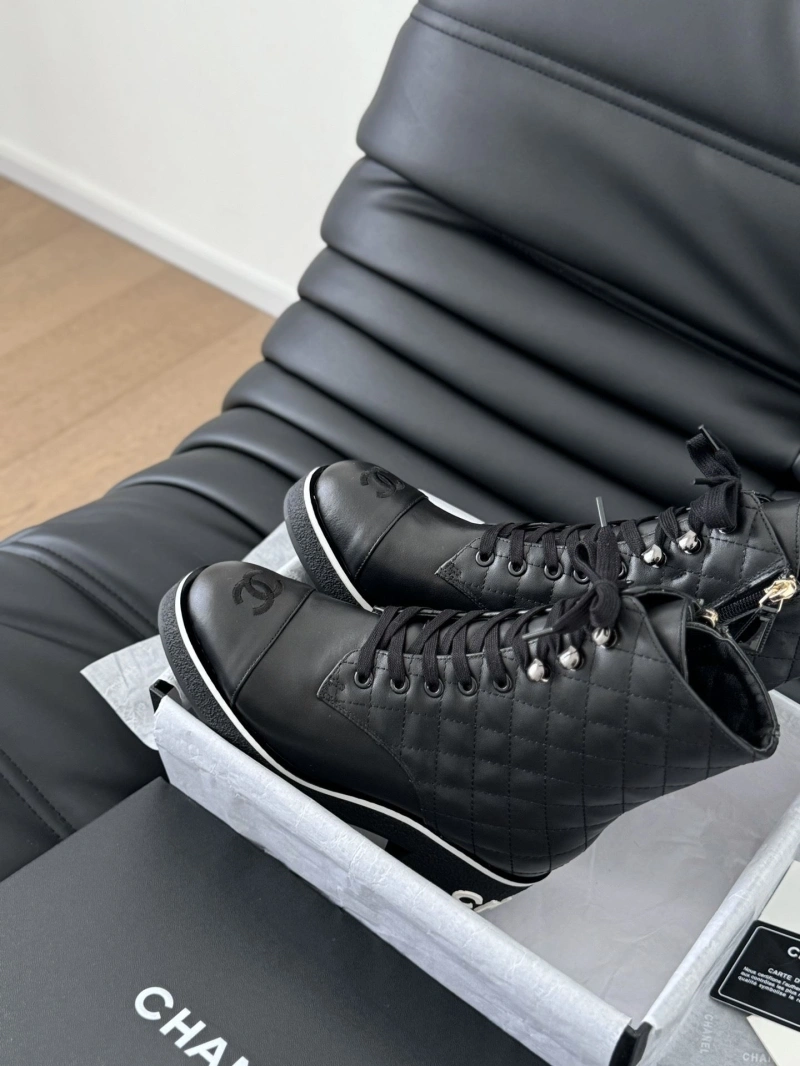 Efficient Chxnxl Boots 130207