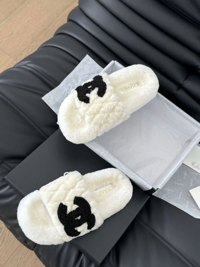 Chxnxl Slippers ModernLook 129885