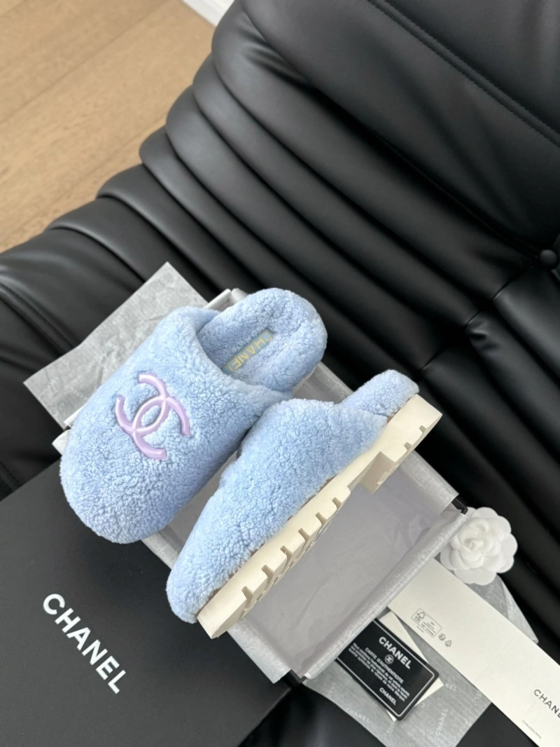 HighQuality Chxnxl Slippers 129882