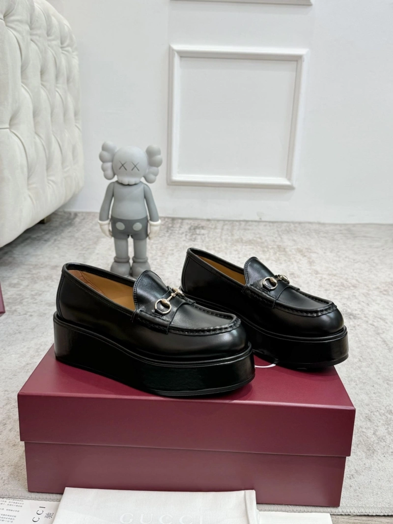 Gxccx Leather Shoes Compact 162564