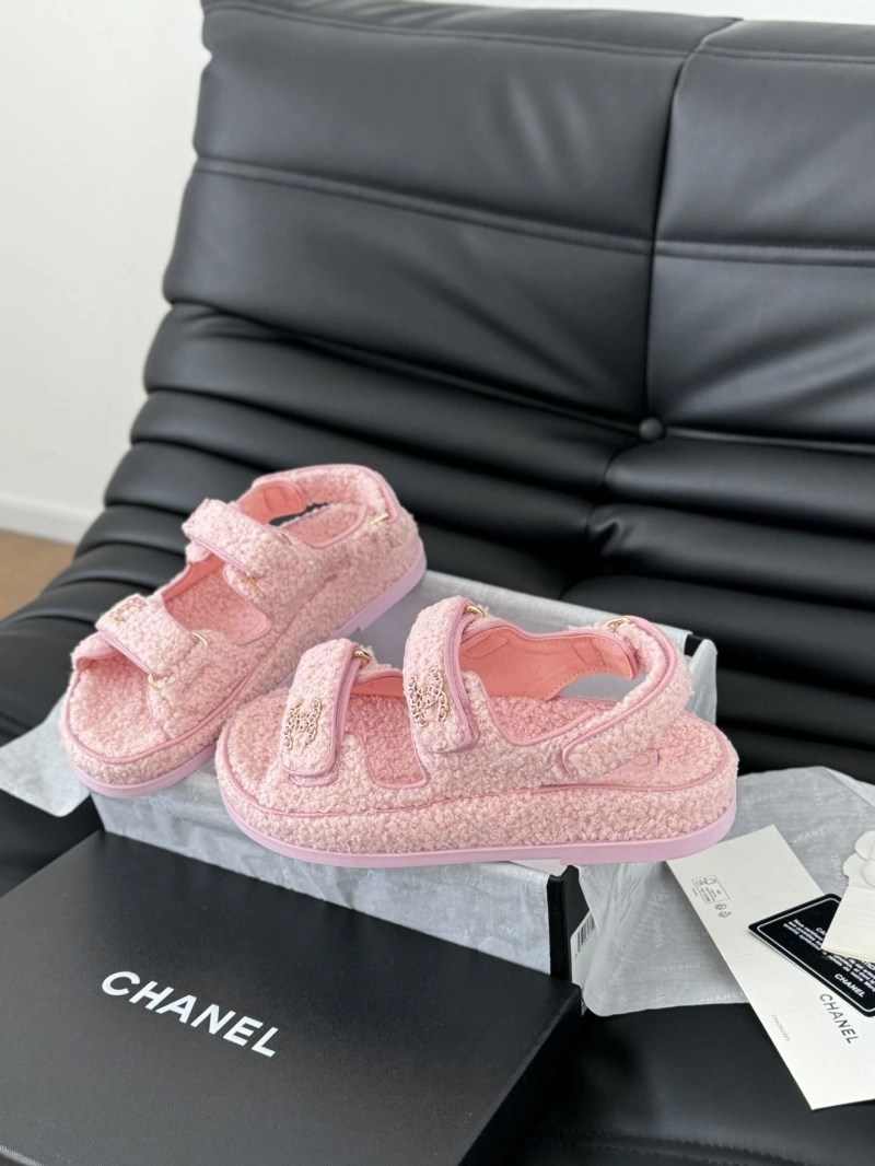Cozy Chxnxl Sandals 129948