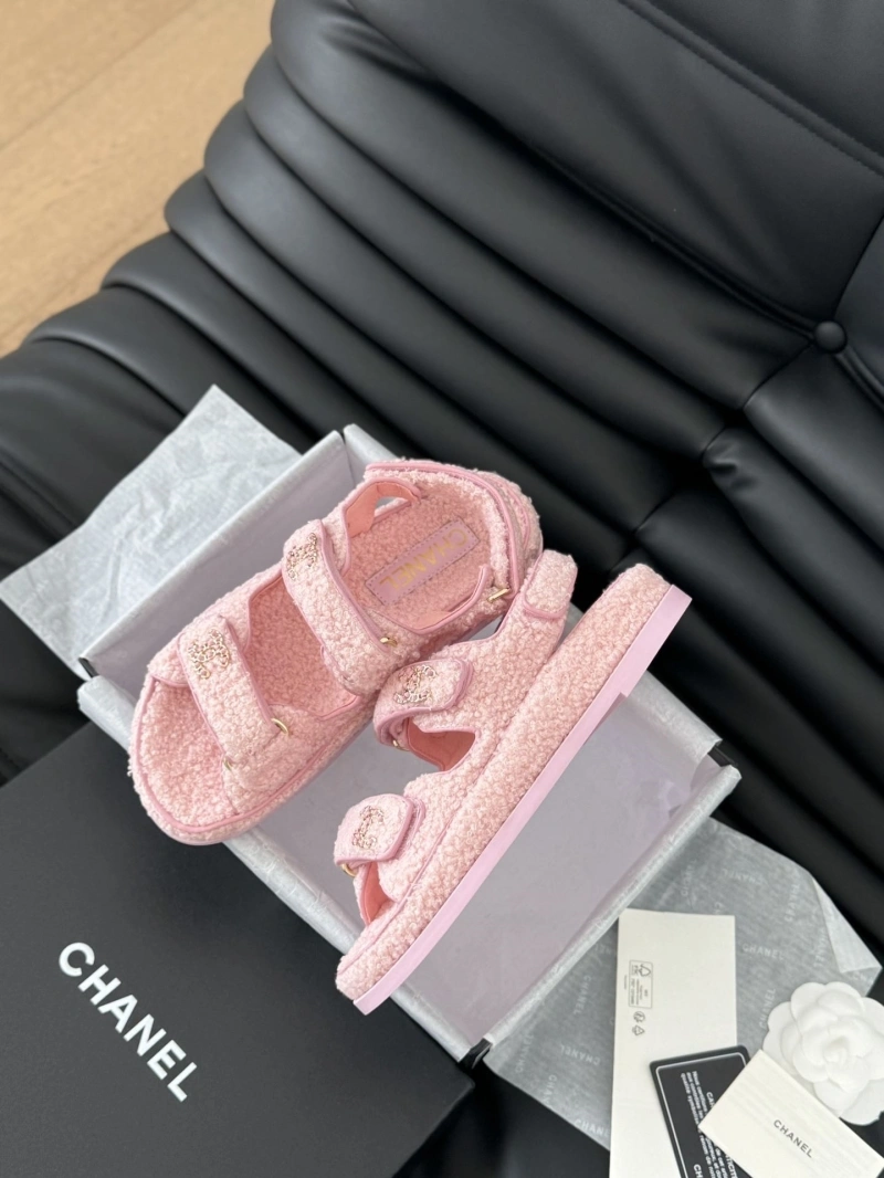 Cozy Chxnxl Sandals 129948